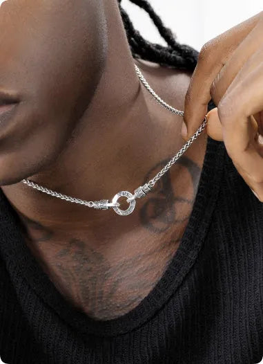 A sterling silver clavicle necklace for women with a choice of 50cm, 55cm, or 60cm chain lengths.