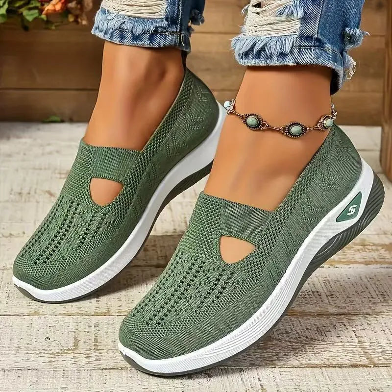 Casual mesh walking shoes with T-strap in multiple colours on a soft PVC sole.