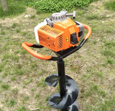 Portable single-person gasoline earth drill with steel auger for fruit tree fertilisation digging