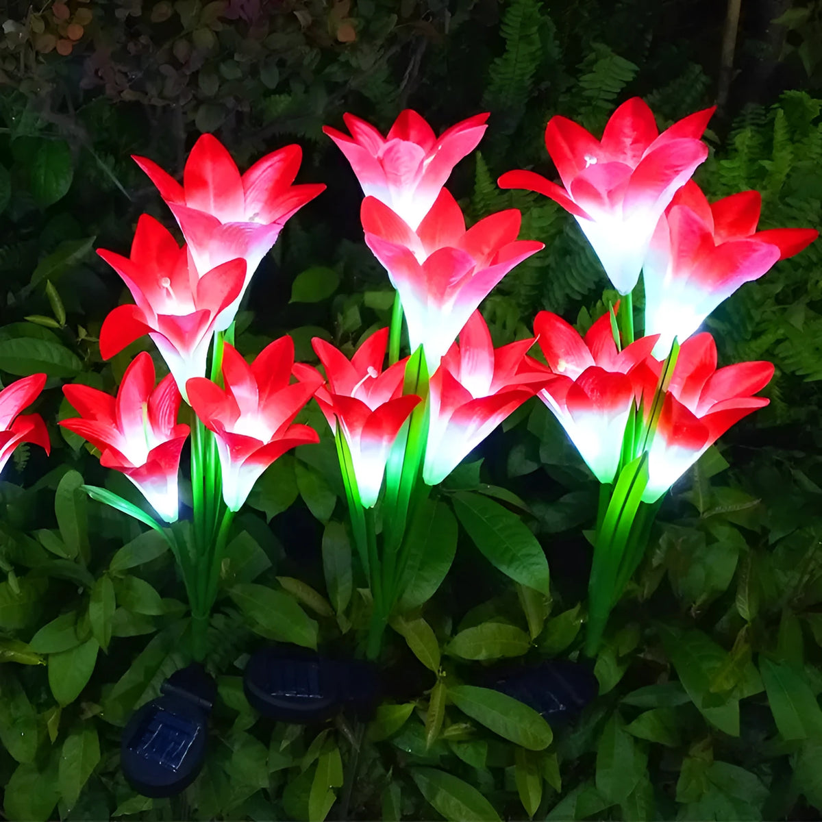 Flower-shaped solar garden lantern with decorative petals and 850mm height for outdoor courtyard decoration