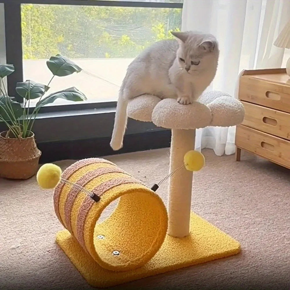 Yellow bee-themed cat climbing frame with sisal scratching board and tunnel, dimensions 46x36x25cm