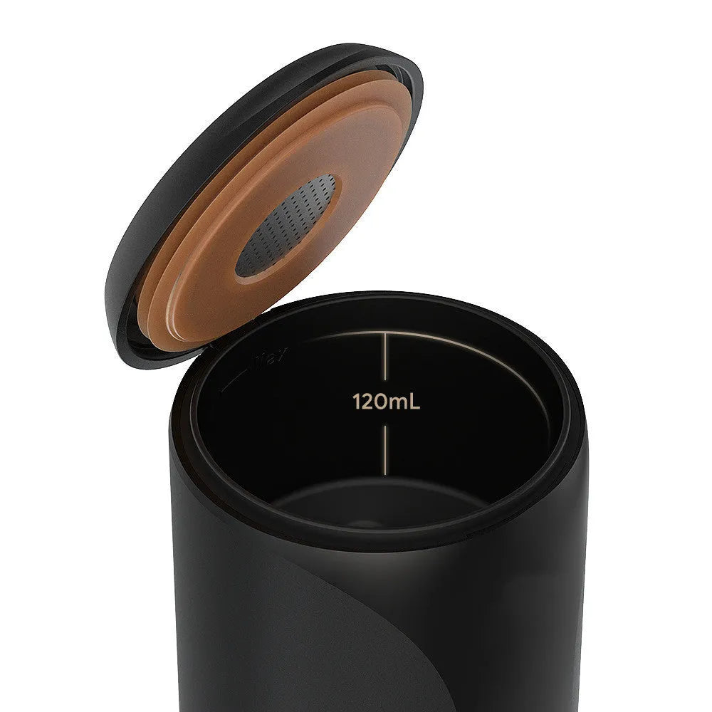 Portable outdoor camping coffee maker, mini 75mm x 228mm plastic espresso machine with 9bar pressure and Type C outlet