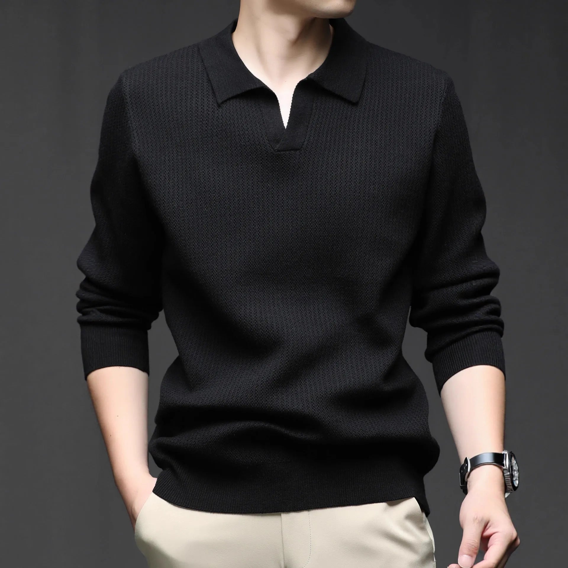 Men's loose fit casual pullover sweater in green, shown on a model for autumn leisure wear.