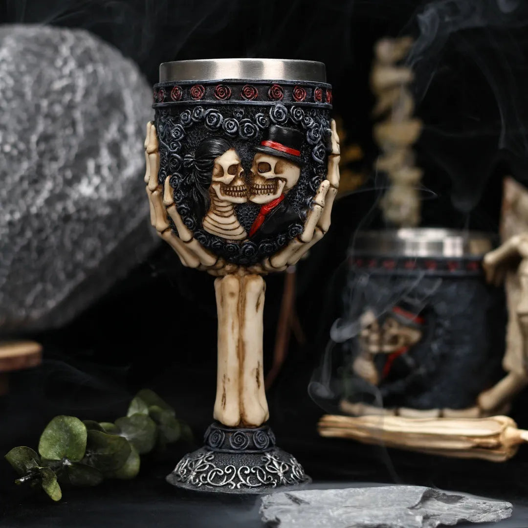 Stainless steel red wine glass with resin skeleton couple decoration, 200ml capacity