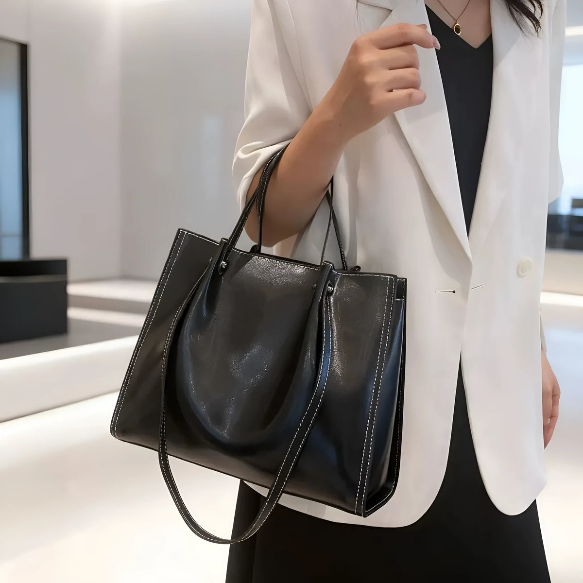 Cowhide leather shoulder bag, soft horizontal square 32x13x26cm, inner patch pocket, splice detail, four colours