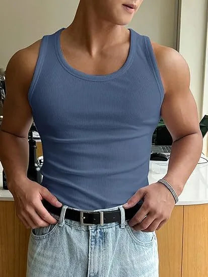 Men's tight-fit polyester workout t-shirt with wool lining in multiple colour options