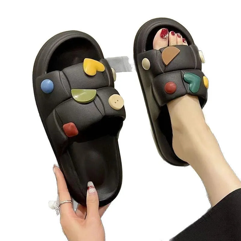 Pair of PVC toe ring slippers with non-slip injection moulded sole, breathable deodorant design, summer home flip flops.
