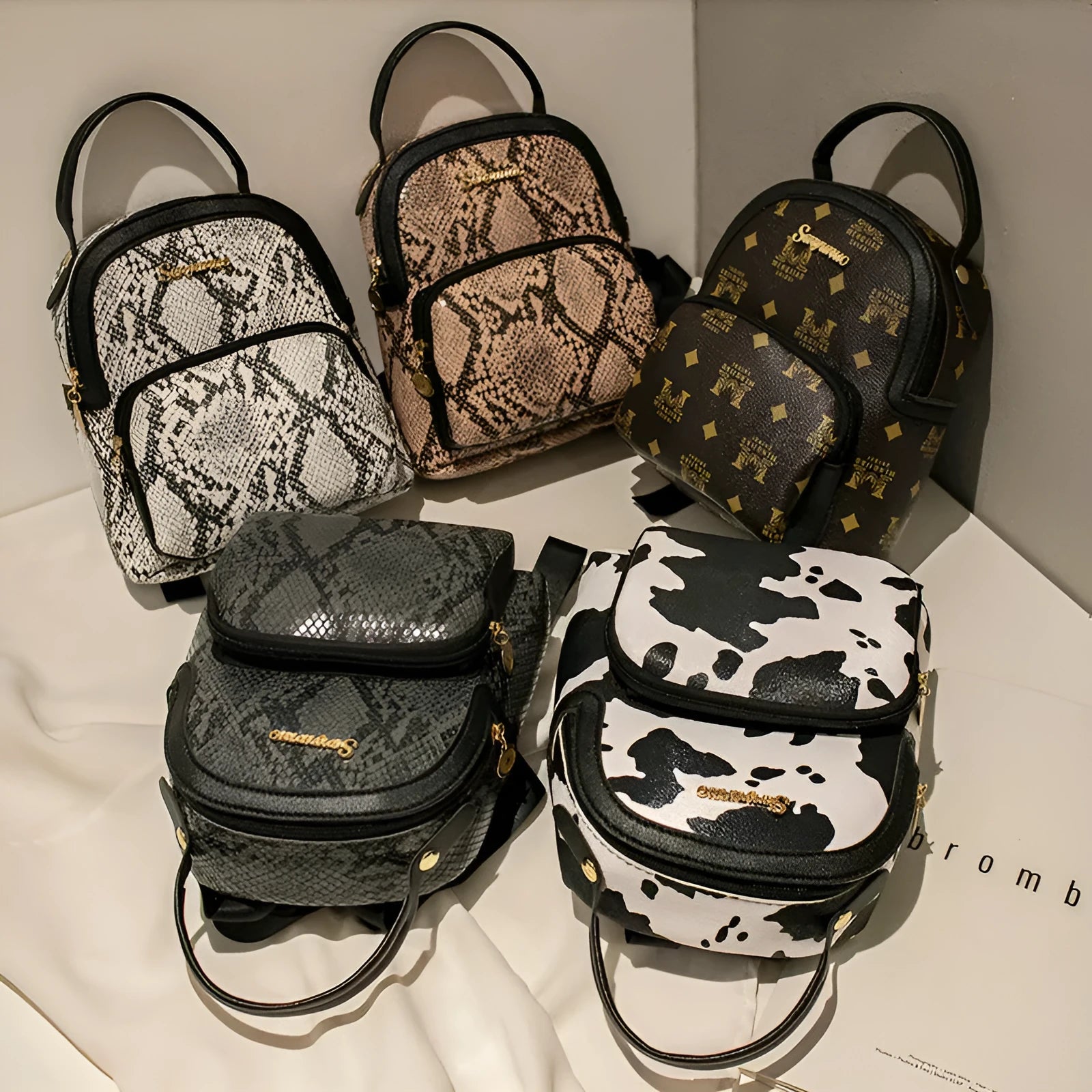 Girls' small PU backpack in Korean style with front pocket, in Snake White colour