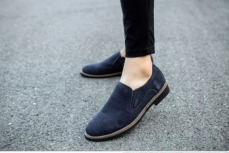 Men's frosted round toe casual leather shoes in black, low heel, slip-on style