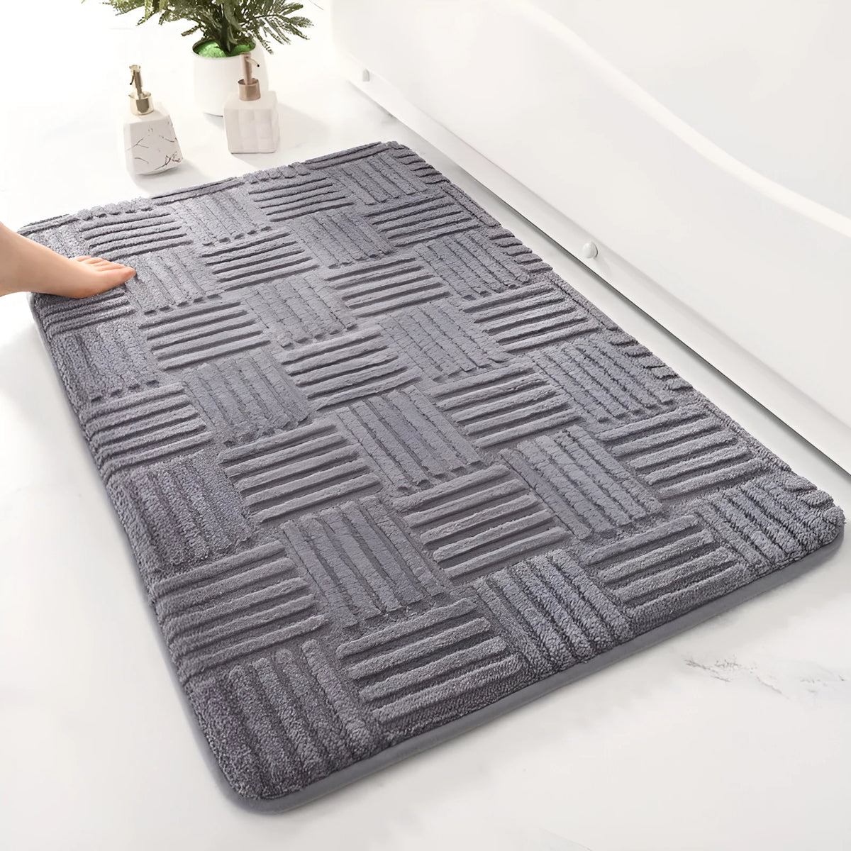 Solid colour non-slip floor mat in beige, grey or white, woven polyester, square, 40x60cm to 60x90cm