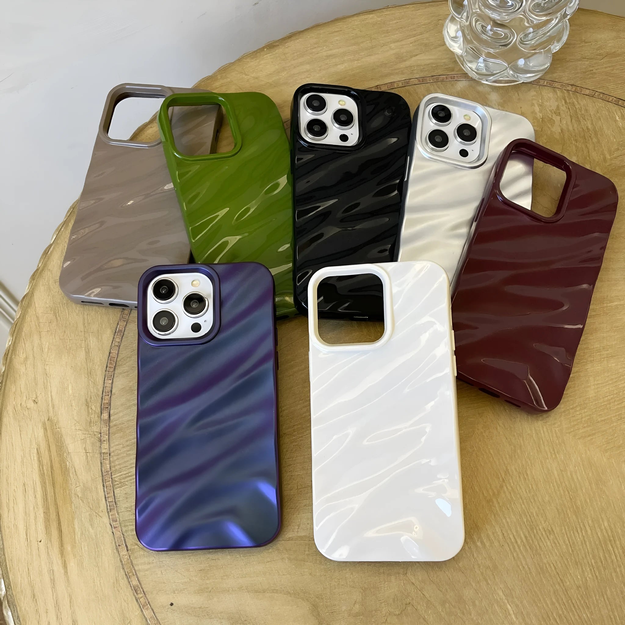 Anti-fall soft solid colour wave pleated TPU phone case for Apple iPhone