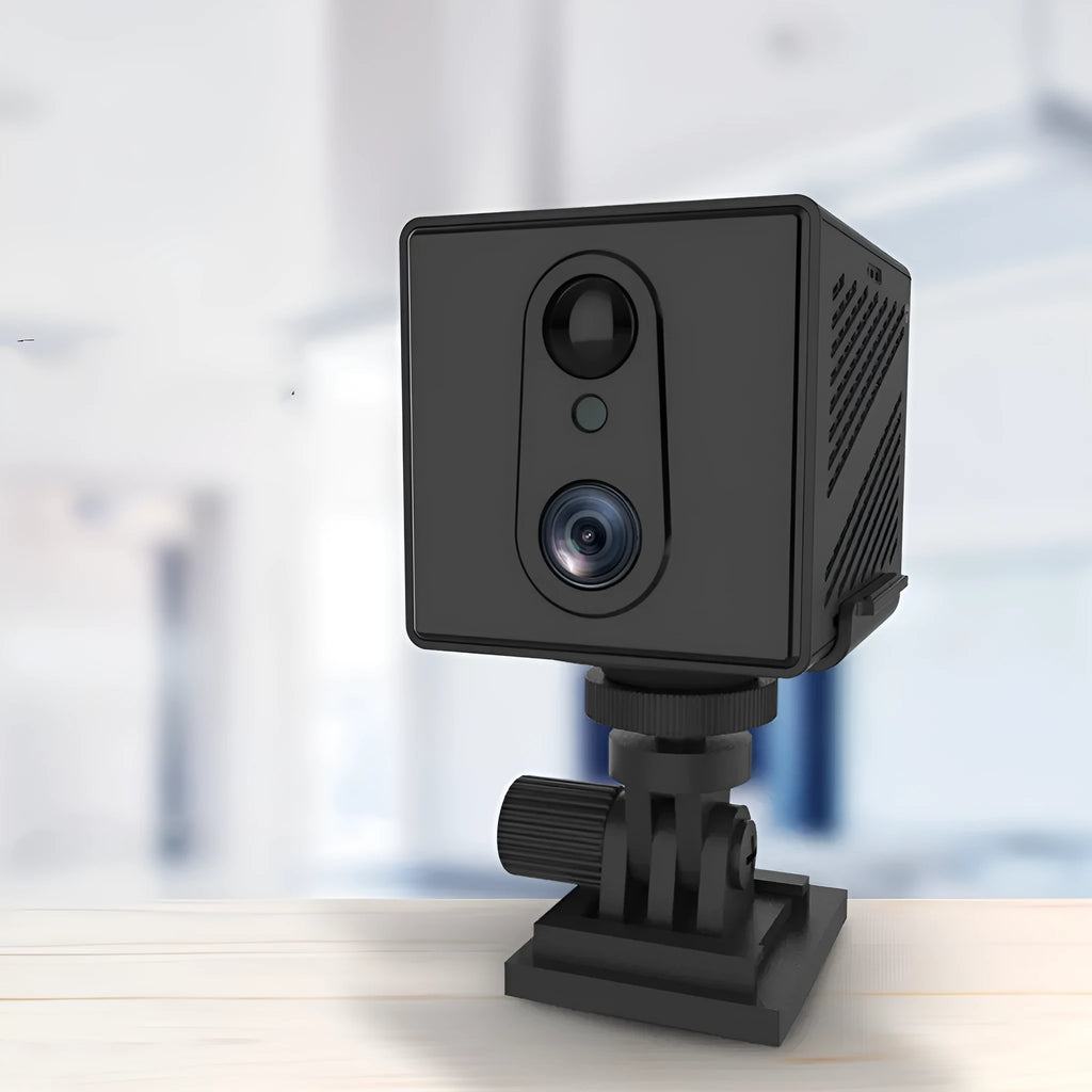 Wireless 4G indoor surveillance camera with 3MP resolution and infrared night vision