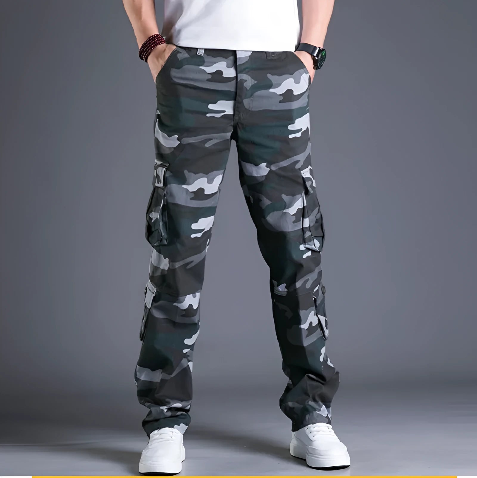 Men's straight leg cotton camouflage pants in army green colour, washed finish, sizes 29-44