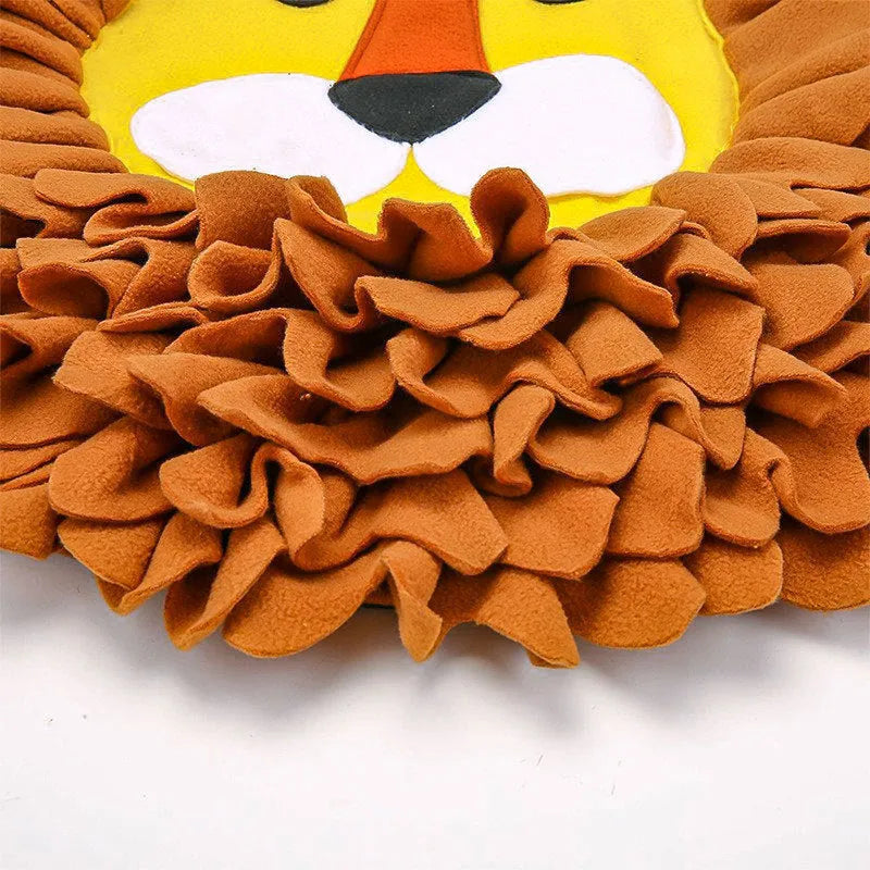 Brown lion-shaped plush sniffing pad blanket for dogs and cats with treat-hiding pockets.