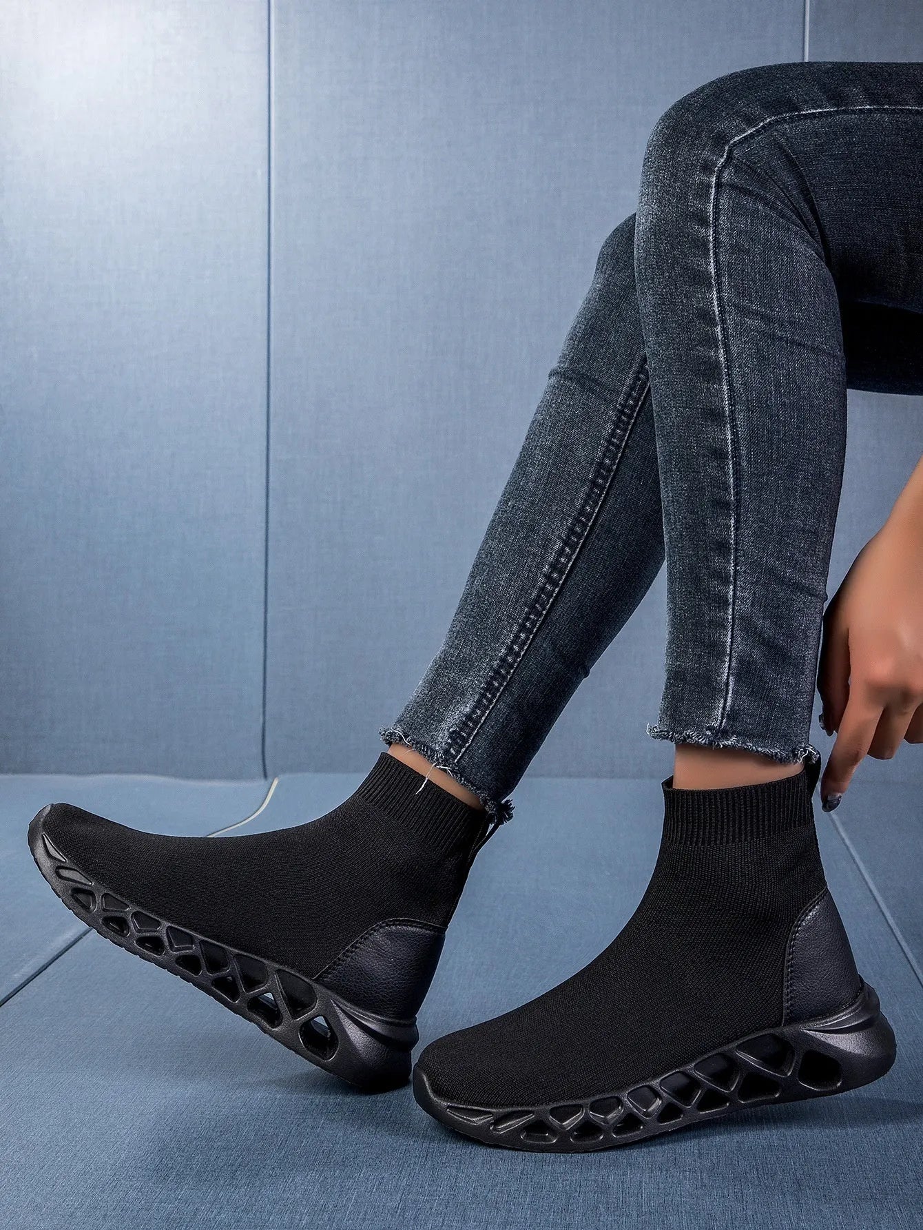 Women's low-top casual mesh sock boots in terracotta warriors colour with round toe and sewing line detailing