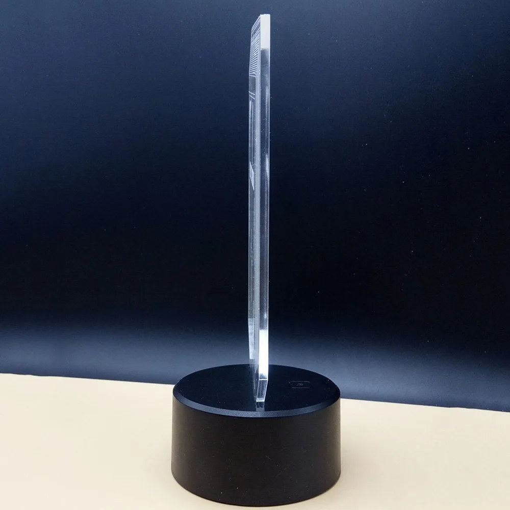 3D brain illusion LED desk lamp with remote control showing colourful acrylic lighting projection