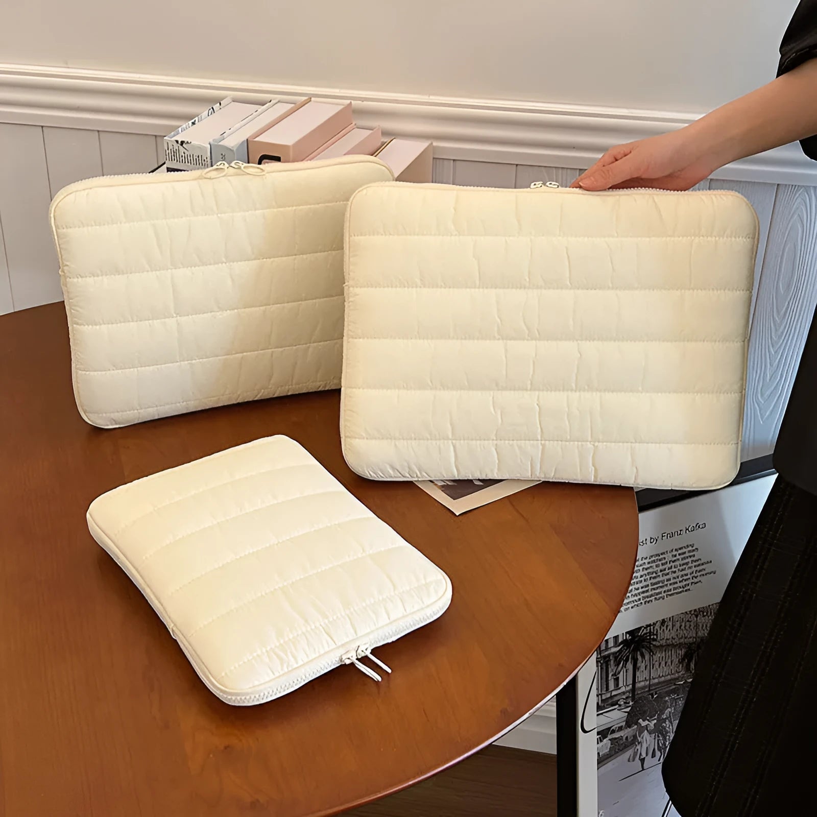 Solid colour canvas laptop tablet case with anti-theft storage for 13-inch computers, available in multiple sizes and colours