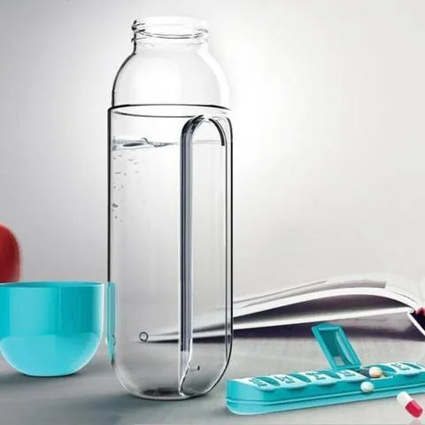 Creative wrist capsule water cup 600ml with medicine box in five colours black pink yellow blue red