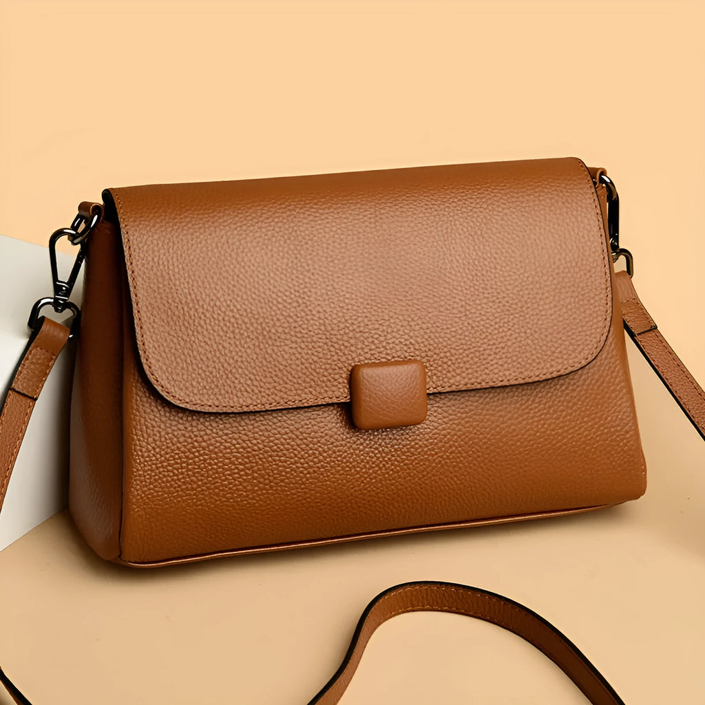 Genuine first-layer cowhide leather shoulder bag in horizontal square shape, 26x16x9cm, black colour, with top zipper and sandwich pocket