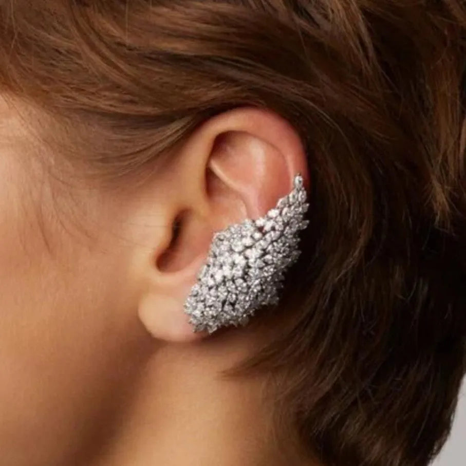 Silver colour non-piercing ear clip with inlaid zircon and geometric chamfered square pattern on copper