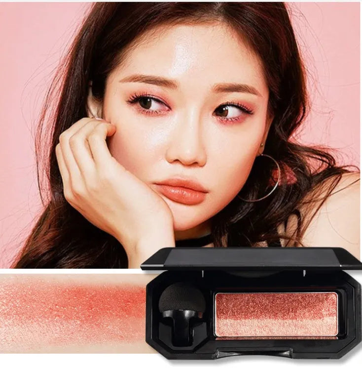 Dual-color pressed powder eyeshadow palette in a compact case, six style options available