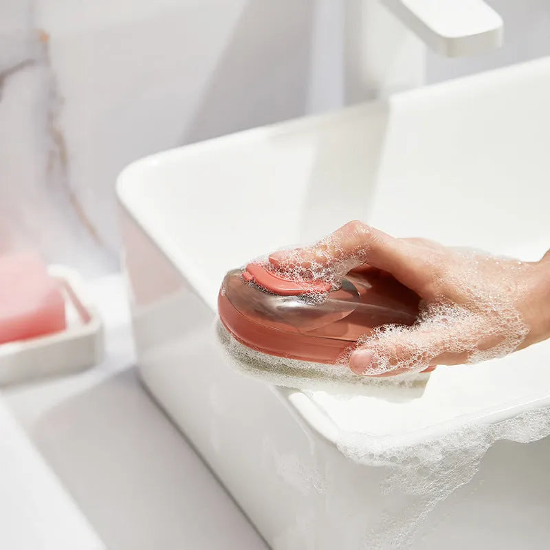 Automatic liquid cleaning brush with ergonomic ABS handle in blue, green and red colour options