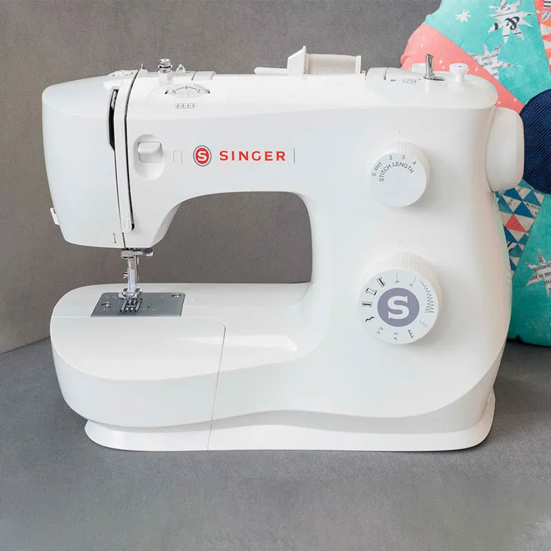 M2405 portable household sewing machine with compact 47x39x26cm dimensions