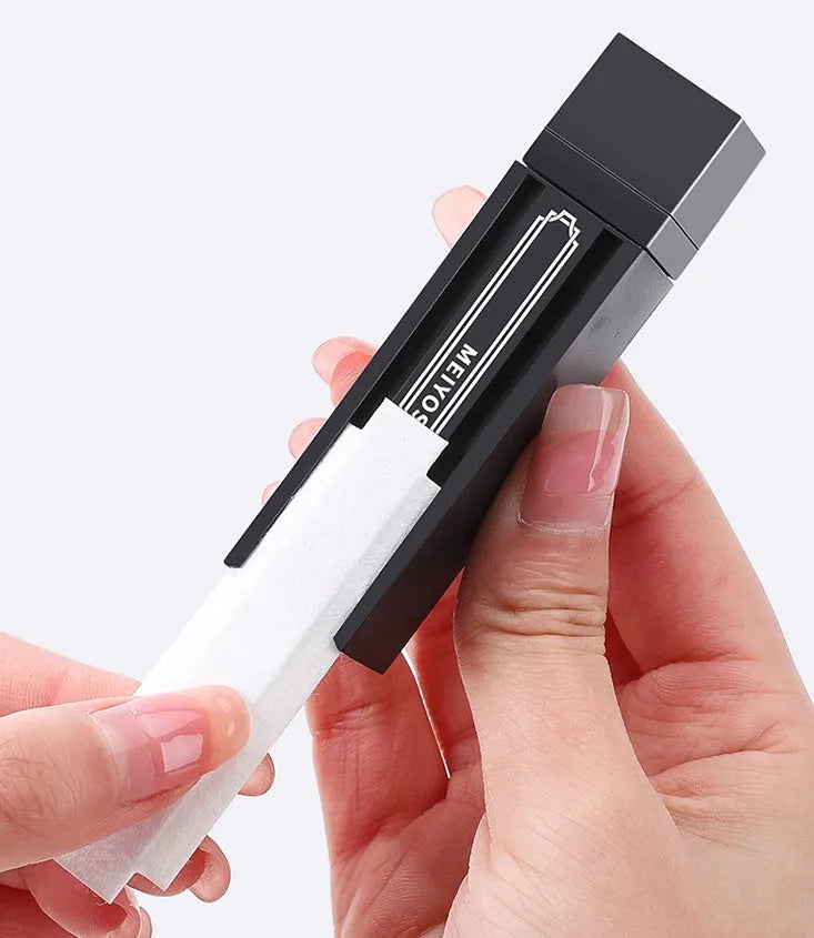 40 disposable antibacterial screen cleaner sheets in portable black case for mobile phones