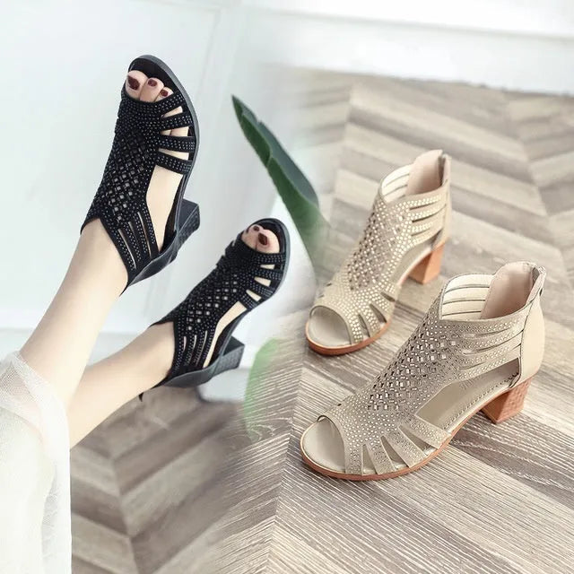 Roman block heel non-slip mother shoes in black with fish mouth toe and thick block heel