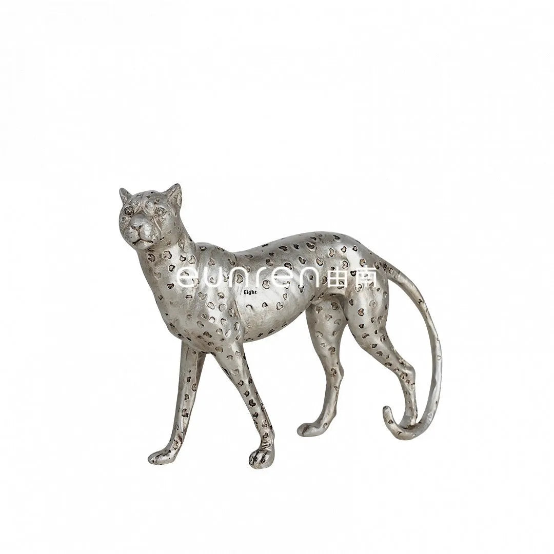 Leopard resin ornament in American leopard colour, modern simplicity style animal figurine home decoration