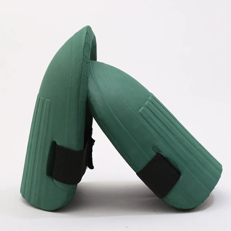 Pair of thick EVA foam knee pads for gardening, shown in army green colour