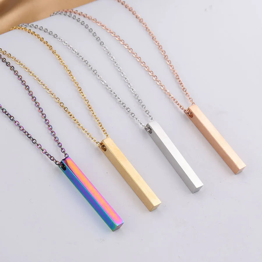 3D engraved bar necklace in colour-plated finish on adjustable stainless steel link chain