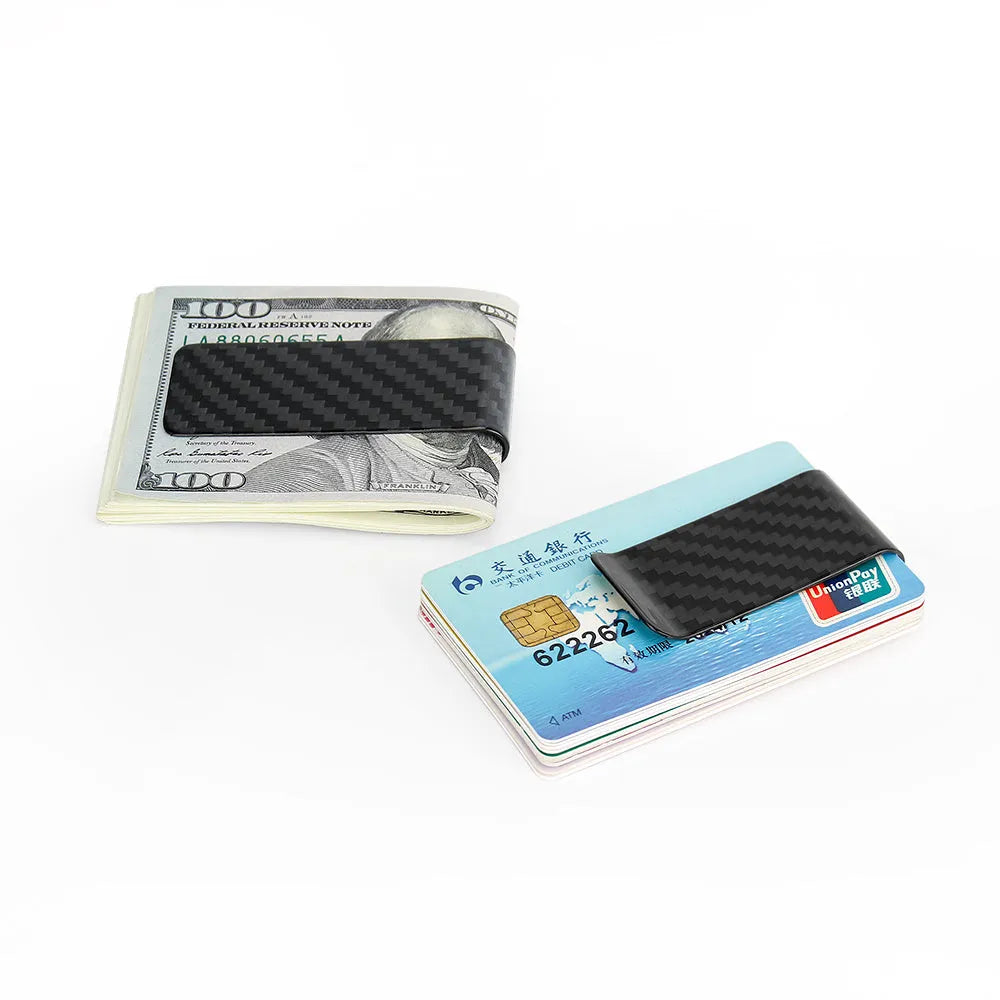 Black carbon fiber money clip with glossy striped surface, 7.1cm high, 2.8cm long, 1.3cm wide