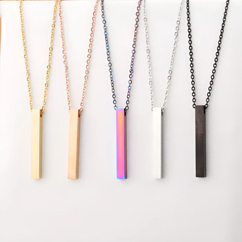 3D engraved bar necklace in colour-plated finish on adjustable stainless steel link chain