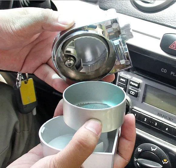 LED car ashtray with lid, 7.2x4.5x6.7 cm, in black, blue, or silver, for car and home use.