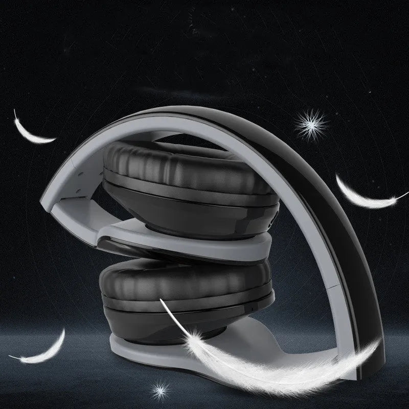 Gaming wired headphones headset with 40mm driver and imitation protein ear muffs in black