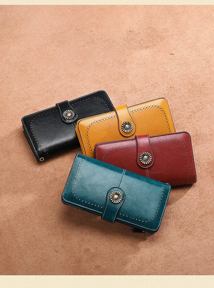 Women's long zipper leather wallet in solid colour with card, banknote and photo compartments