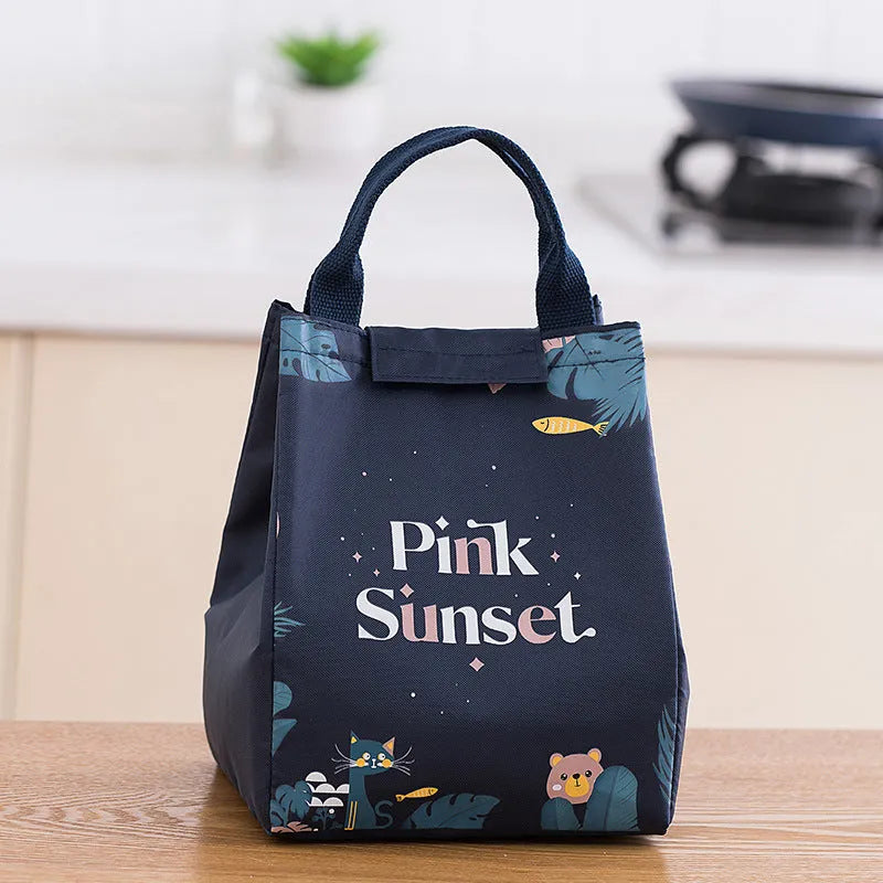 Insulated lunch bag with Oxford cloth construction and thermal protection in multiple colour patterns