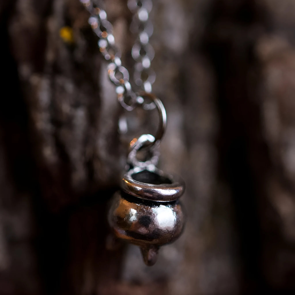 Silver Halloween wizard pendant necklace with witchs cauldron shape and 60cm chain