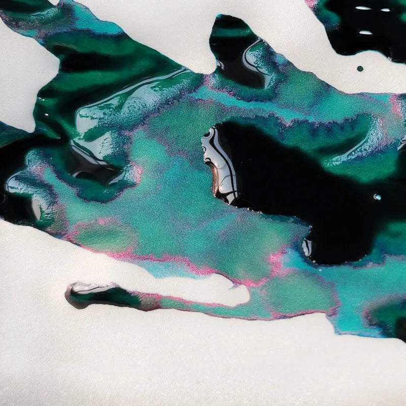 MEMORY-0420 fountain pen ink bottle with strong sheen gradient colour and gold powder shimmer particles