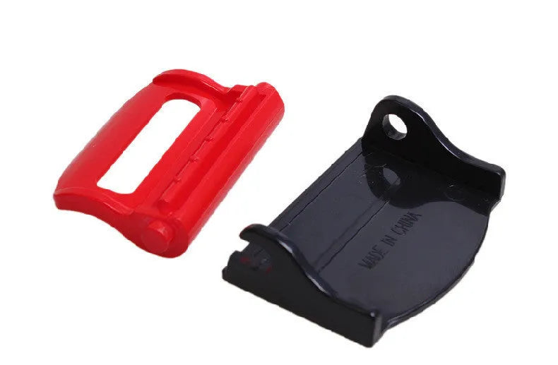 Car seat belt fixing clip in black ABS, 5.5cm length, 4cm width, 1.5cm height