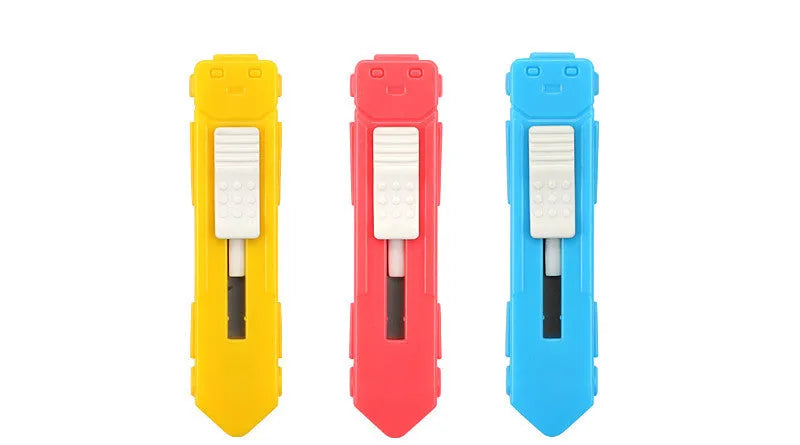 Cartoon-shaped art knife in plastic and metal construction for manual production cutting tasks