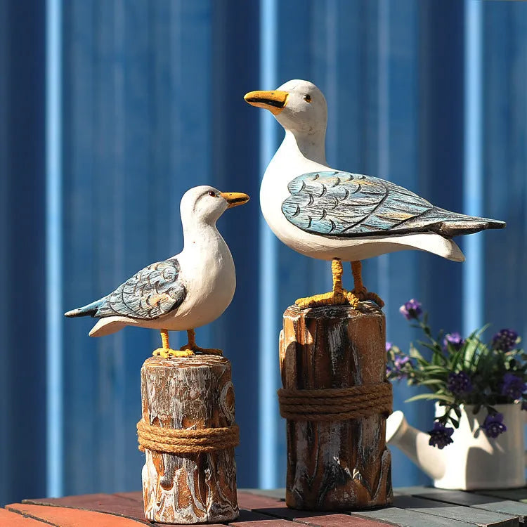 Wooden handicraft decoration set with carved animal hanging ornaments in Mediterranean style