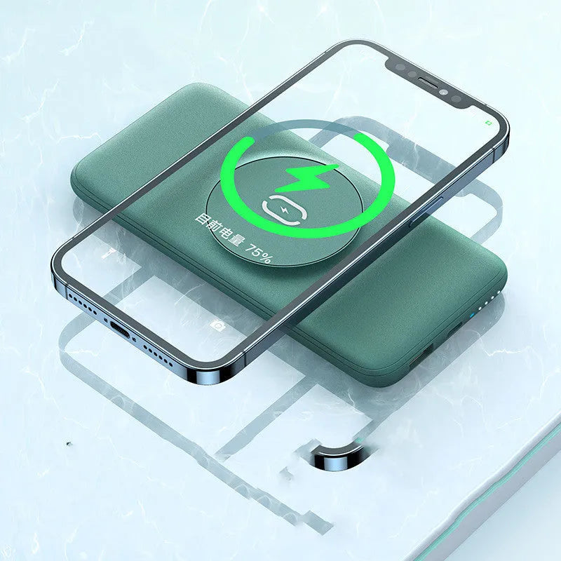 Maiduo mint green magnetic wireless power bank clipped to a bag, showing slim profile and MagSafe attachment to an iPhone.