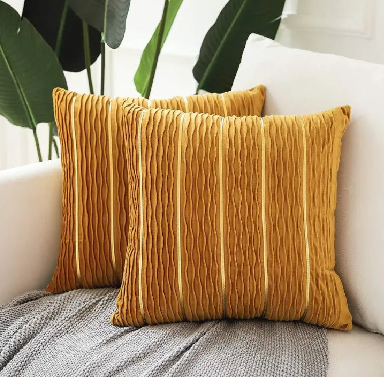 Striped velvet sofa cushion cover measuring 45x45 cm in plush flannel material