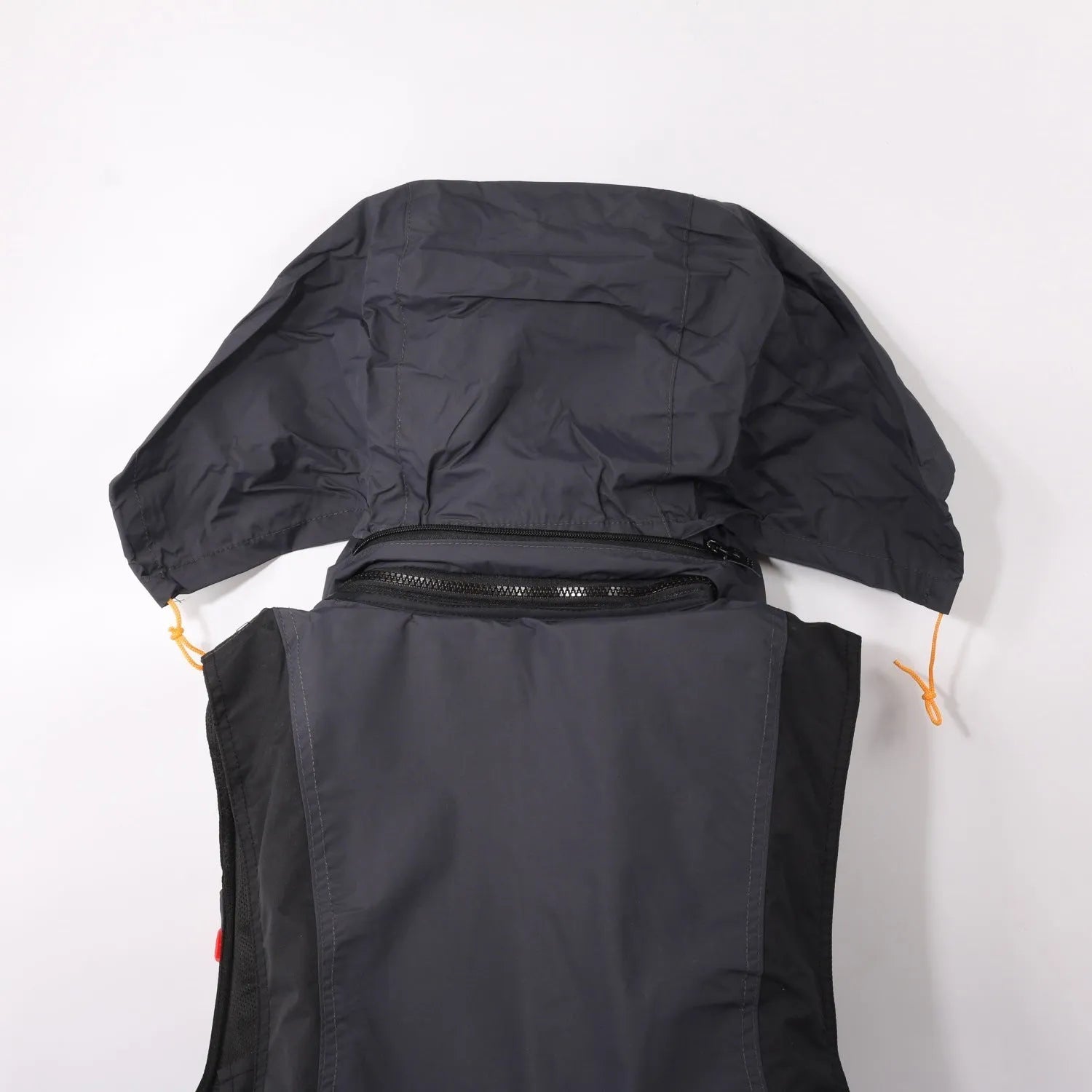 Sea fishing life jacket in green with reflective stripes and multiple pockets, featuring a detachable collar, front view