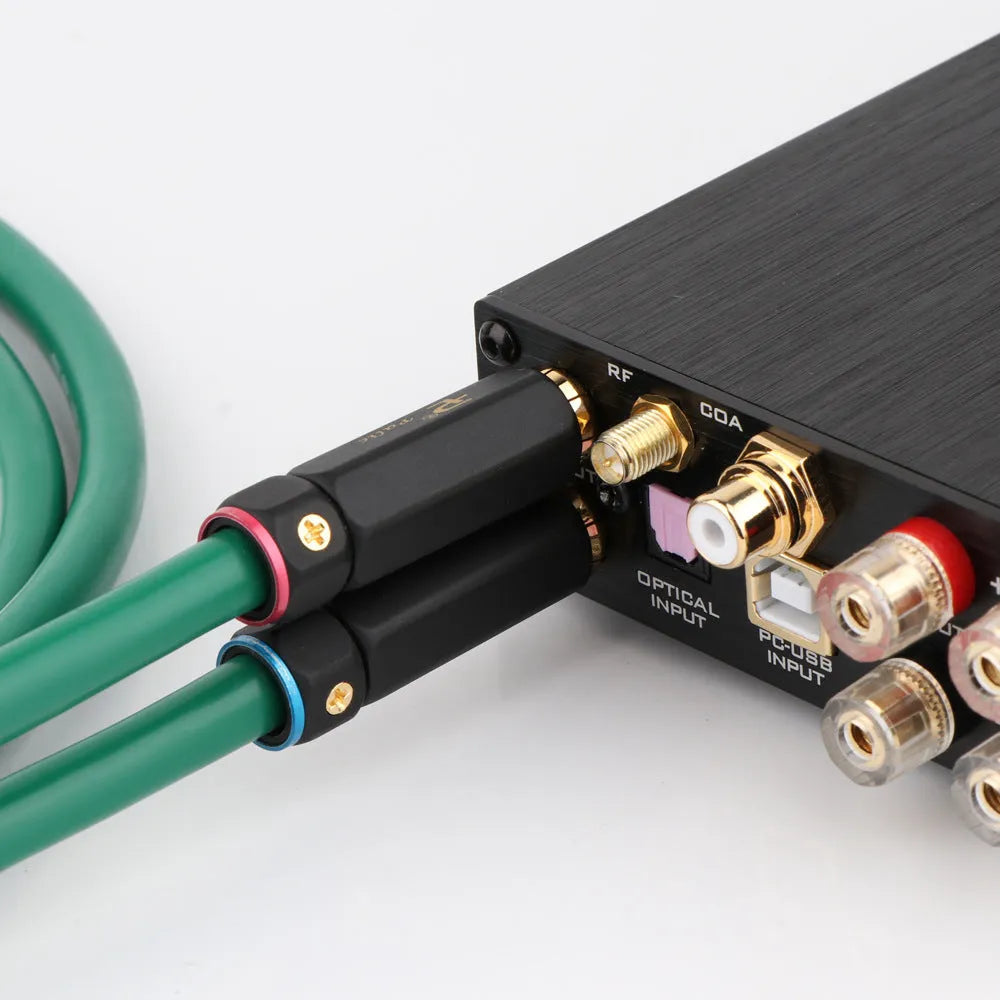 Silver-plated 4-core RCA audio interconnect cable with phono plugs for CD player and amplifier.