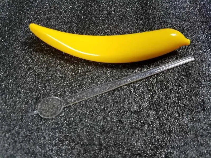 Electric coffee drawing pen in five colours – yellow, red, pink, white, green – for food decoration