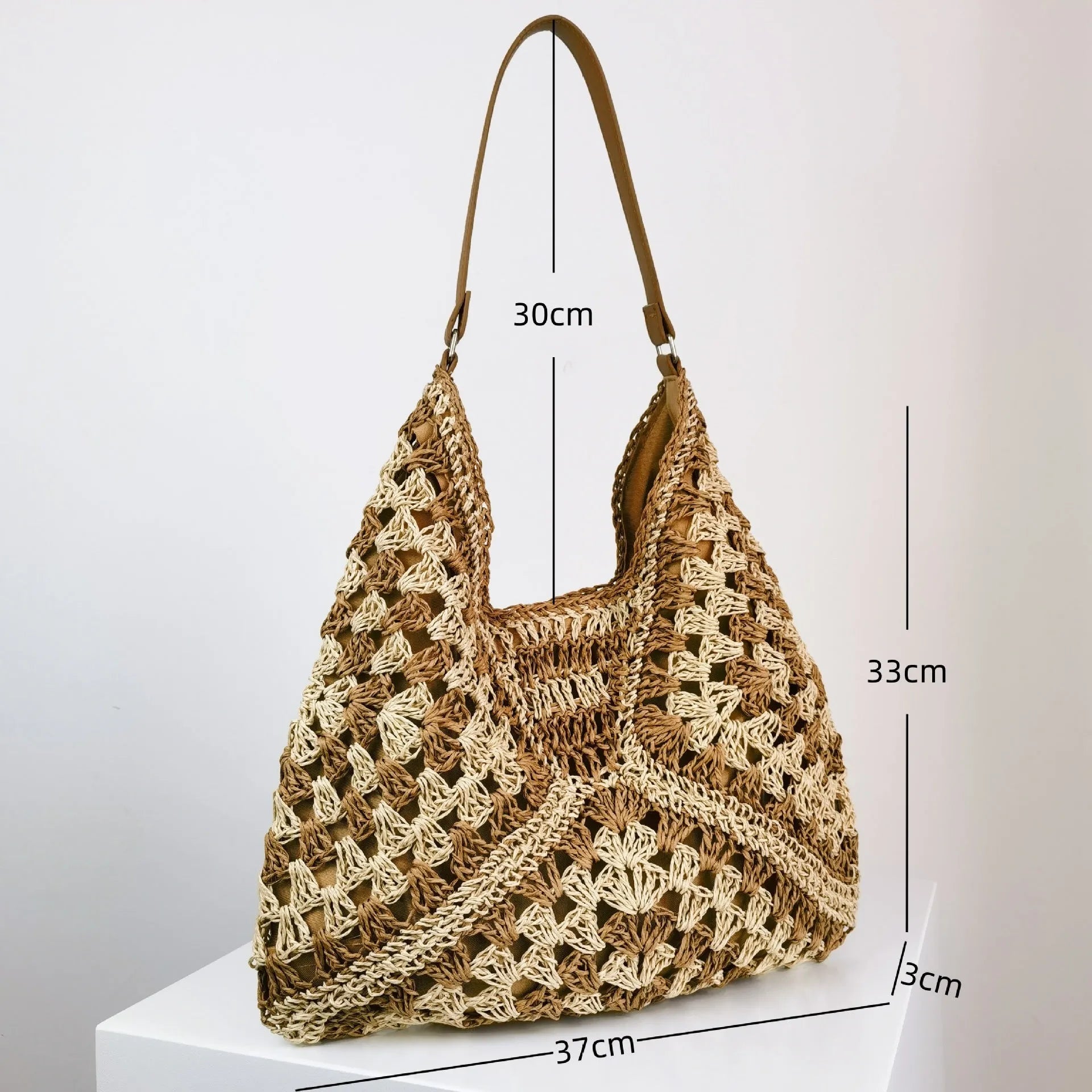 Handmade straw woven hollow contrast colour weave women's shoulder bag with polyester lining in khaki beige