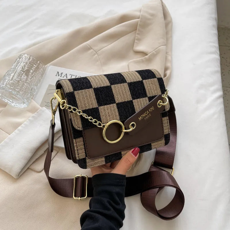 Women's woven fabric one-shoulder crossbody bag in black, 19x15x8.5cm, street trend style